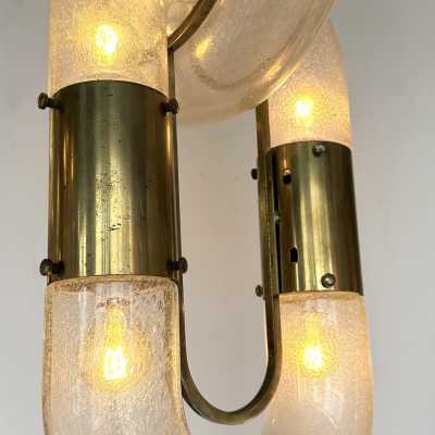 Vintage brass hanging chandelier, original Space Age style model, Mid-Century Modern style, by Aldo Nason for the Mazzega factory. Bubble blown Murano glass. Renowned manufacturers: Venini, Vistosi, La Murrina, Seguso, Carlo Nason, Poliarte, Esperia, Angelo Brotto, Stilnovo, Arteluce, Arredoluce, Artemide, Pierre Cardin, Lumi, Luci, Raak, Angelo Lelii, Francesco Bocola, Superstudio, Enrico Tronconi, Mario Bellini, Harvey Guzzini, Luigi Massoni, Martinelli, Fabio Lenci and Gio Ponti.