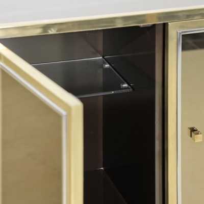 Rare Mid-Century Modern sideboard, credenza, buffet, cabinet, dresser with a compartment can be used as dry bar by Michel Pigneres for L'Angolo Metallarte Roma. Plated Mirror, brass and metal chrome. Interior drawers in brown melamine. The highest quality of the 1970s. Famous design like Maison Jansen, Charles, Sandro Petti.