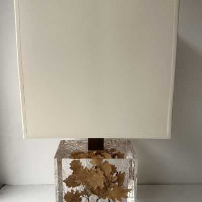 Pair of table or bedside lamps in fractal resin with leaf inclusions, design attributed to Christian Dior for the house in the 1970s. Famous designers such as Pierre Giraudon, François Godebski, Marie Claude Fouquières.