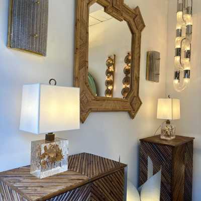 Pair of table or bedside lamps in fractal resin with leaf inclusions, design attributed to Christian Dior for the house in the 1970s. Famous designers such as Pierre Giraudon, François Godebski, Marie Claude Fouquières.
