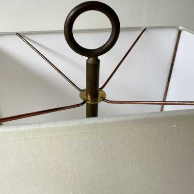 Pair of table or bedside lamps in fractal resin with leaf inclusions, design attributed to Christian Dior for the house in the 1970s. Famous designers such as Pierre Giraudon, François Godebski, Marie Claude Fouquières.