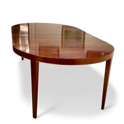 Scandinavian table