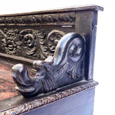 Antique French carved oak bench-chest – Neo-Renaissance style, 19th century