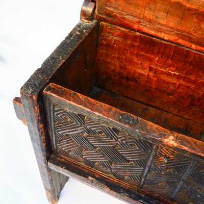 Costume chest (Kofa) – Afghanistan, early 19th century