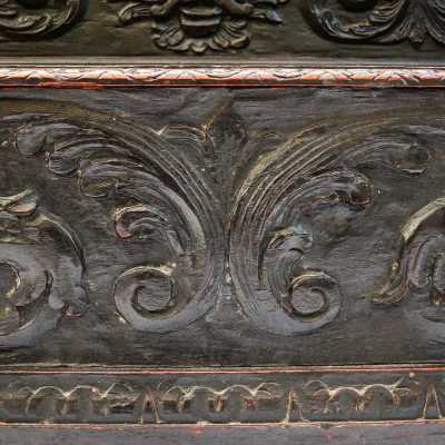 Antique French carved oak bench-chest – Neo-Renaissance style, 19th century