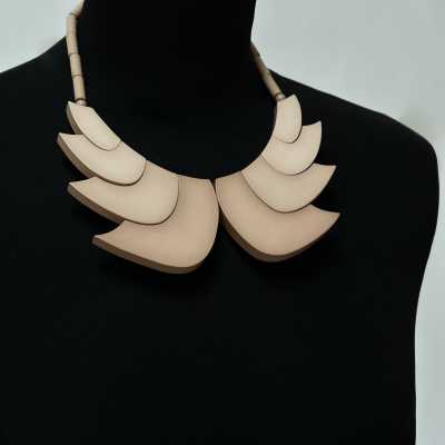 Guillemette L'Hoir, Galalith Bird Necklace, Paris c.1980