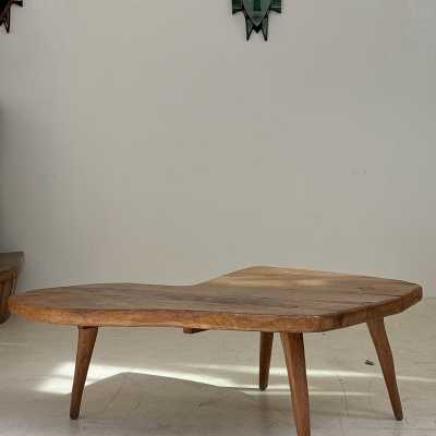 Table basse de forme libre par Charles Flandre, commande spéciale vers 1958