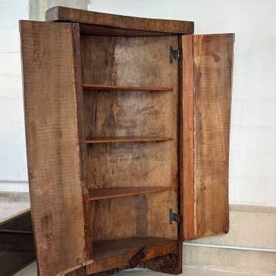 Incroyable armoire par José Zanine Caldas, pièce unique.