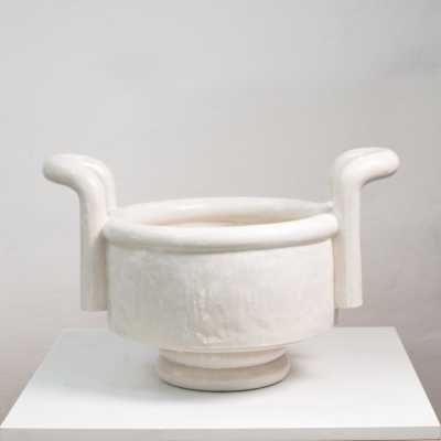 White glazed stoneware pot entitled « Pot #2 » by Clémentine Dupré, 2026.