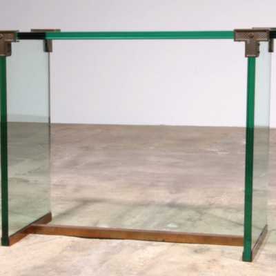 Console Peter Ghyczy