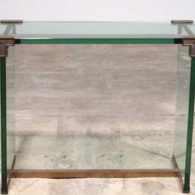 Console Peter Ghyczy
