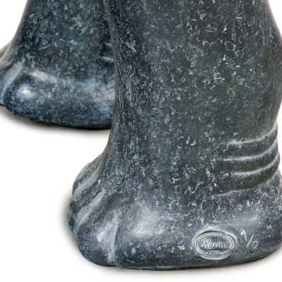 Animal sculpture