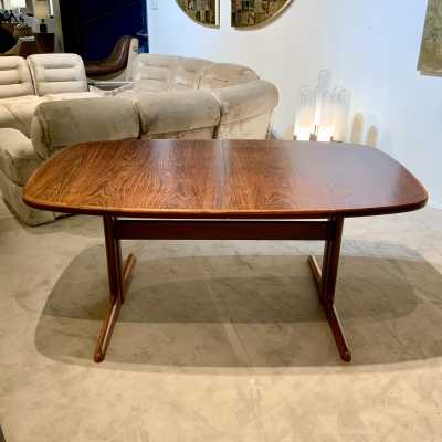Danish table
