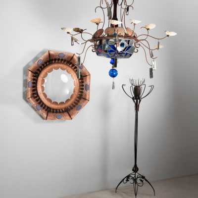 Lampadaire, miroir et lustre Pavot par André Dubreuil