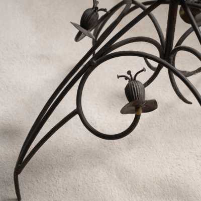 Lampadaire Pavot d'André Dubreuil, détail du pied en fer forgé