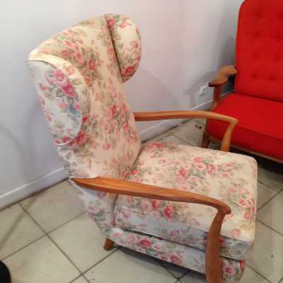 Paire de grands fauteuils à oreilles, années 1950 / 60