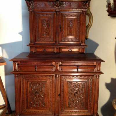 Buffet deux corps à retrait d’époque Renaissance