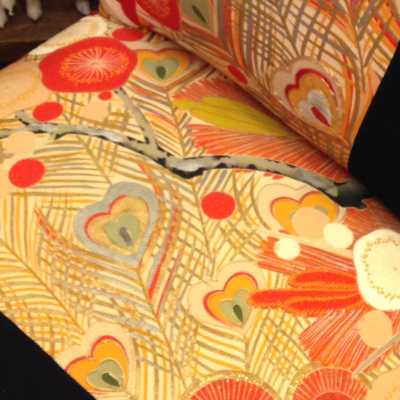 Fauteuil Napoléon III retapissé cachemire Kimono 1950