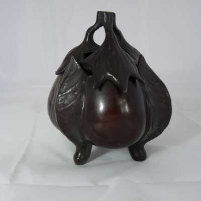 Brûle encens aubergine en bronze – Japon