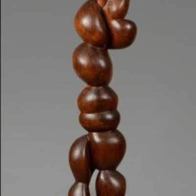 Totem en bois de Marc Batifol (né en 1931)