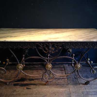 Table de boucher, vers 1880
