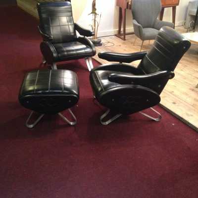 Paire de fauteuils basculantes  "Olympic games"
