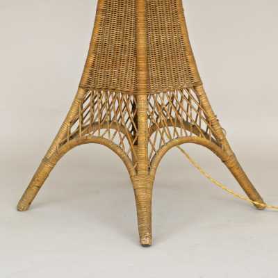 Lampadaire en rotin