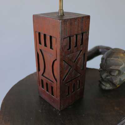 Lampe africaine en bois