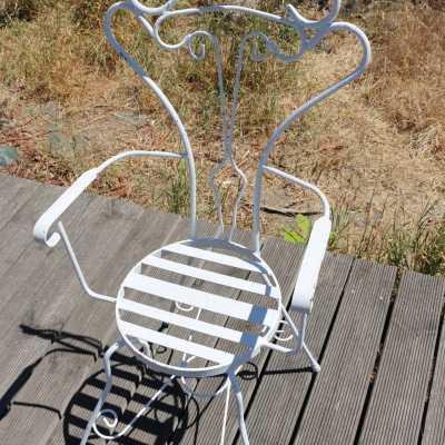Six fauteuils de jardin