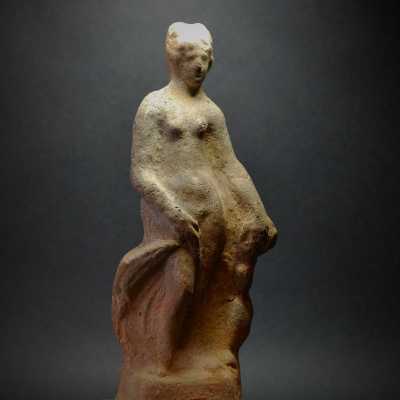 Statuette d’une Vénus anadyomène, IIème siècle avant notre ère