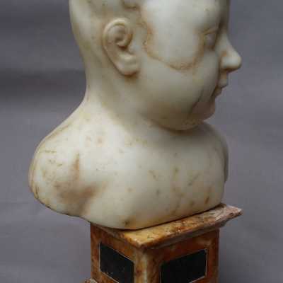 Buste d'Enfant En Marbre Blanc Veiné, Italie, 16ème Siècle