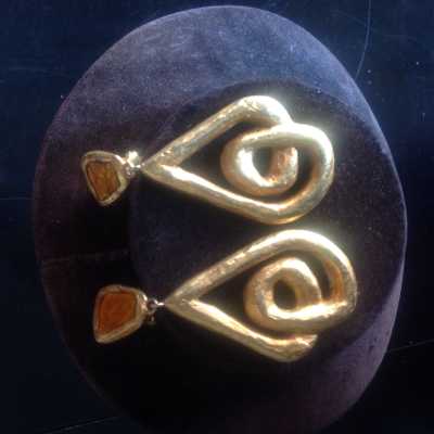 Christian Lacroix, boucles d'oreille / Earrings