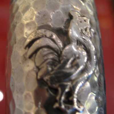 Canne ancienne pommeau en argent martelé, début XXème siècle