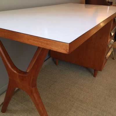 Bureau par Jose Espihno, 1957