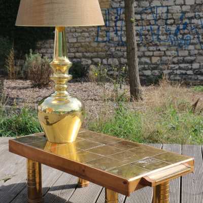 Table basse en céramique dorée. Année 1970