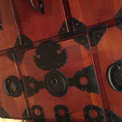 Commode japonaise ishodansu, ère Taisho (1910-1920)