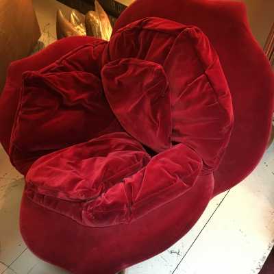 "Rose" armchair by Masanori Umeda