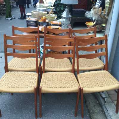 Six chaises danoises