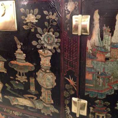Enfilade en laque circa 1950