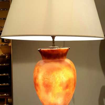Paire de lampes en albâtre, XXème siècle
