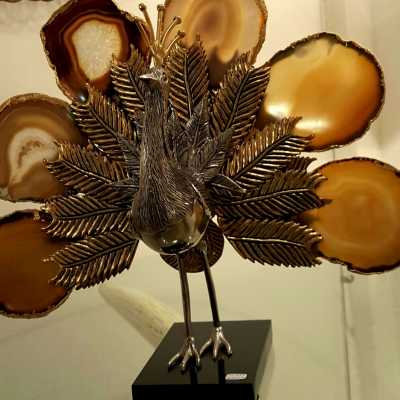 Une sculpture en forme de paon, XXème siècle