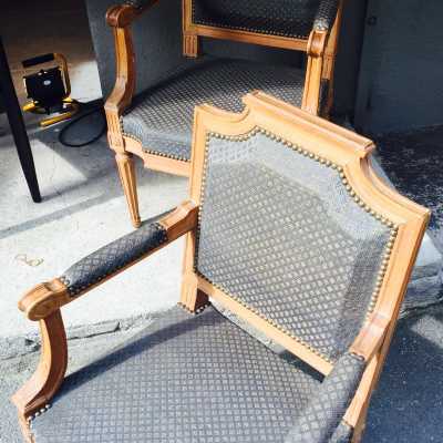 Paire de fauteuils style Louis XVI