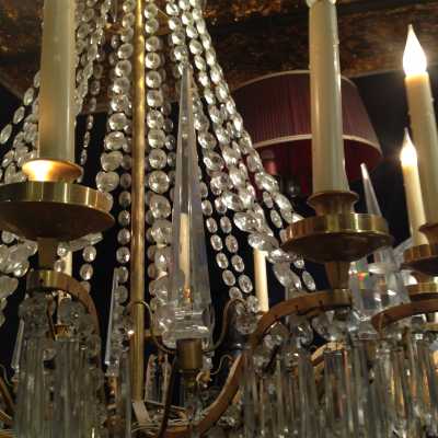 Lustre à douze lumières, cristal, bronze et laiton' circa 1940