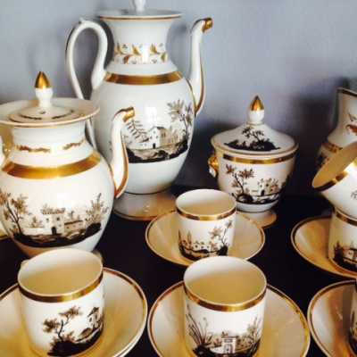 Elégant service à café en porcelaine de Paris, 1850