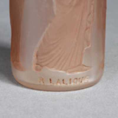 Flacon de parfumeur René Lalique, 1910