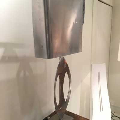 Lampe inox maison Charles, 1970