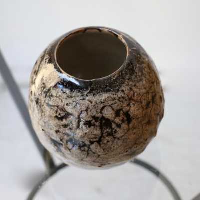 Petit vase en céramique, XXème siècle