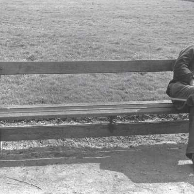 Inconnu sur un banc, Louis Stettner, Brooklyn, Etats-Unis, ca 1950
