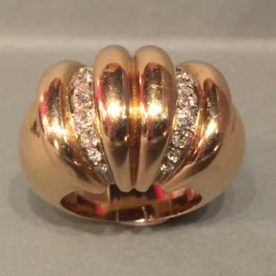 Bague en or jaune platine et diamants, France, ca 1940