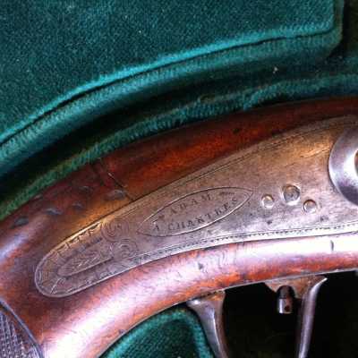 Paire de pistolets de duels en coffret. vers 1850. Cadeau du Comte de Nieuwerkerke